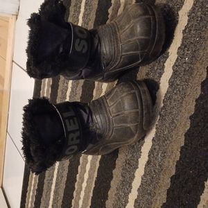 Sorel boys boots